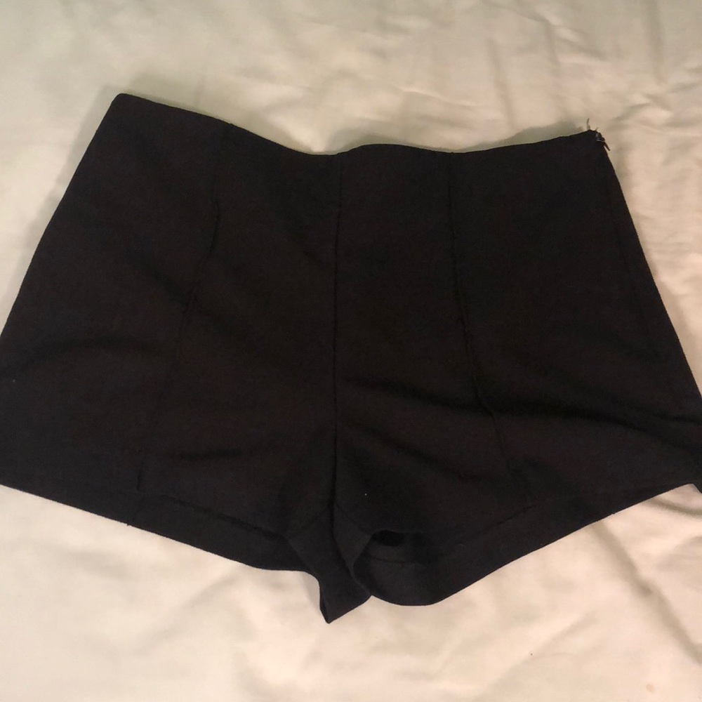 Black Shorts (F21)